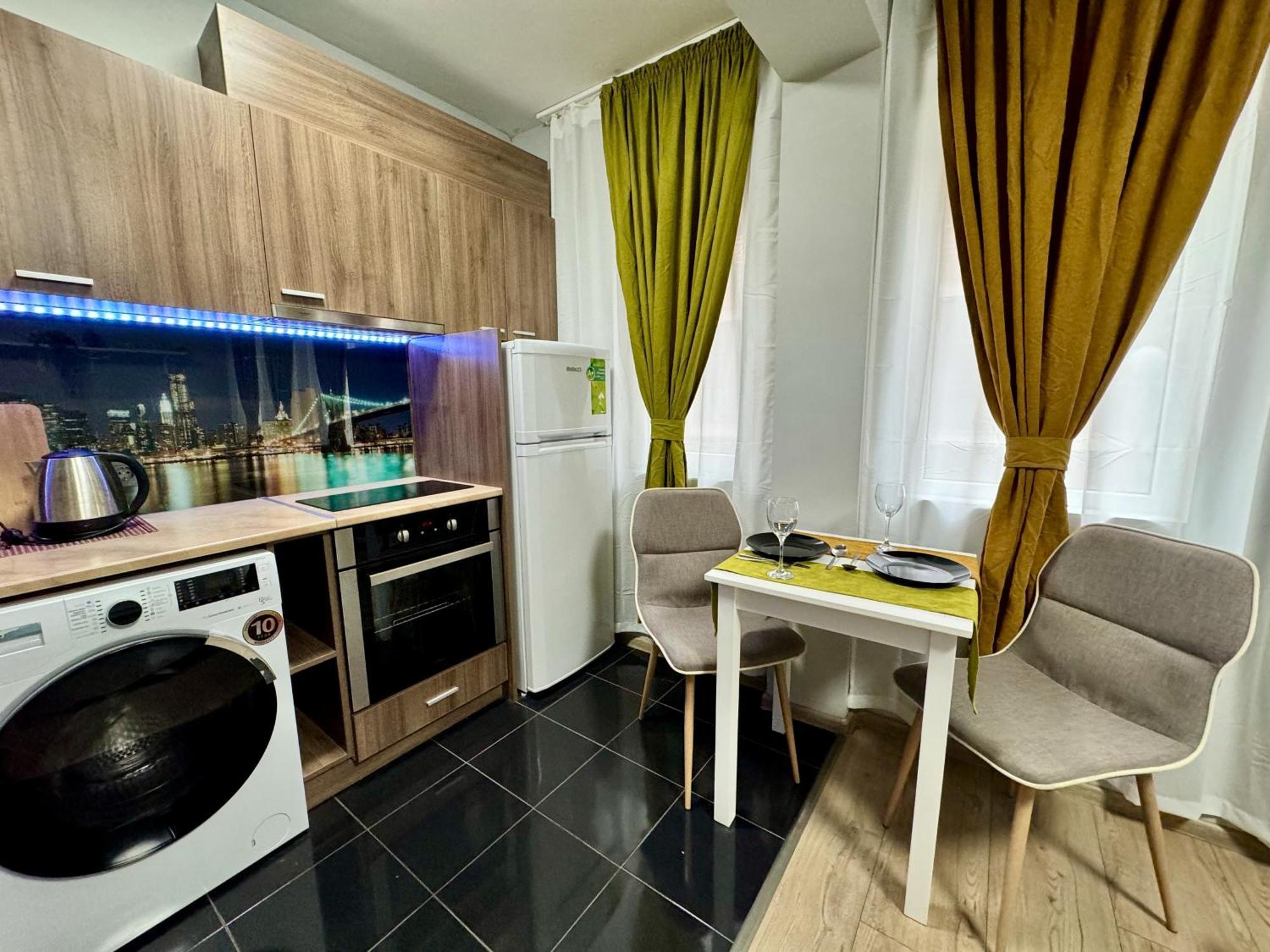 Central Studio Apartment - Varna City Eksteriør bilde